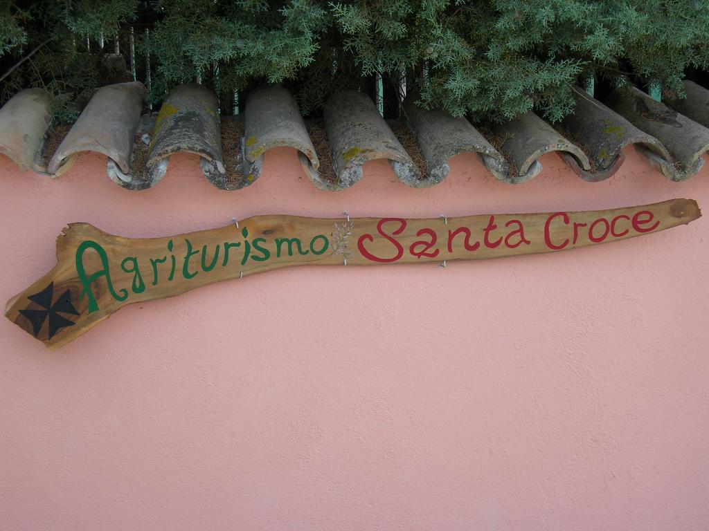Santa Croce Villa Fossato di Vico Luaran gambar
